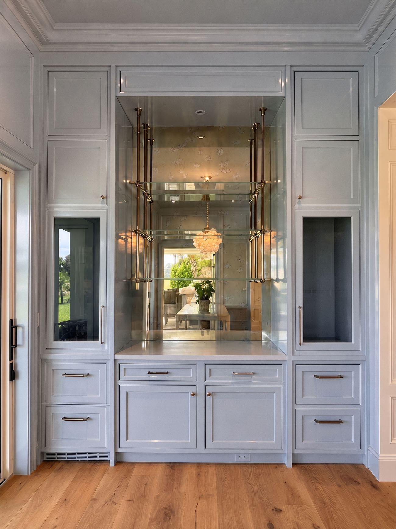 Built-in bar with storage and display